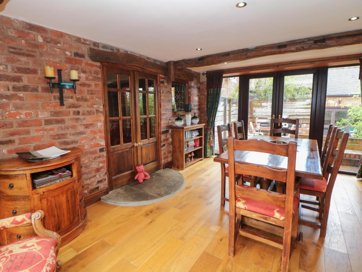 The Haybarn Villa Lichfield Ngoại thất bức ảnh