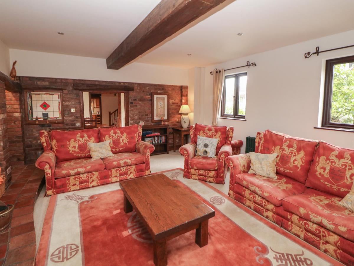 The Haybarn Villa Lichfield Ngoại thất bức ảnh