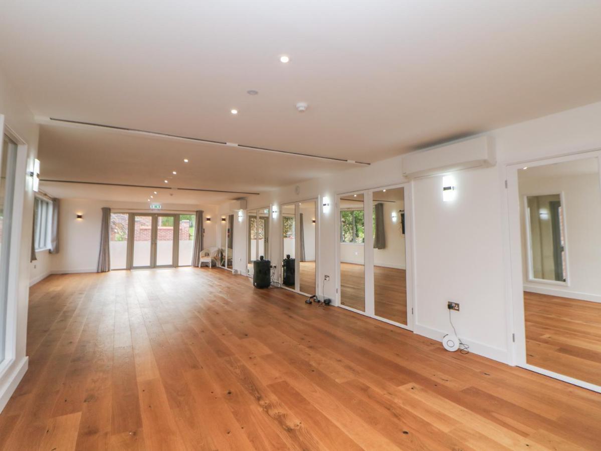 The Haybarn Villa Lichfield Ngoại thất bức ảnh