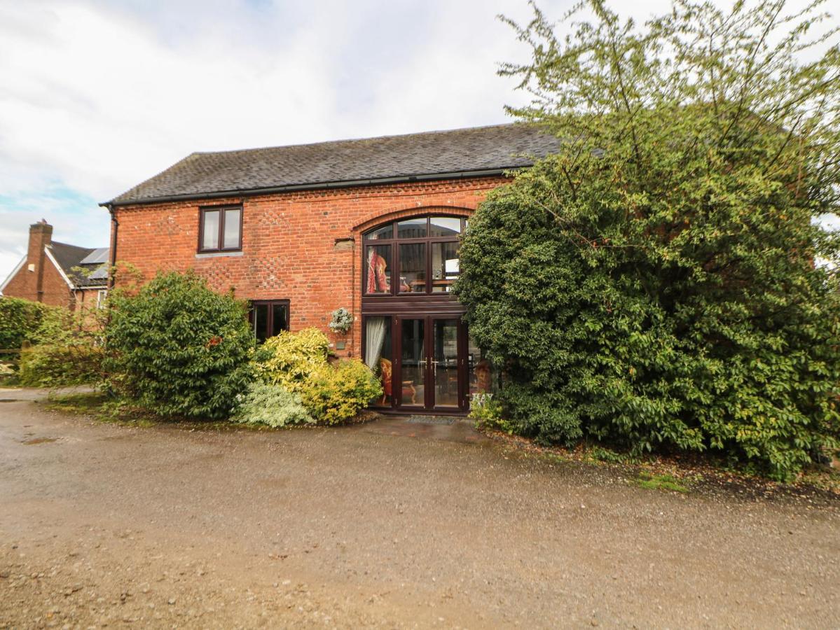 The Haybarn Villa Lichfield Ngoại thất bức ảnh